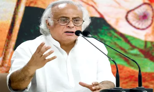 ജനാധിപത്യ സംരക്ഷണത്തിന് അനിവാര്യം, വോട്ടവകാശം മൗലികാവകാശമാക്കണം; വീണ്ടും ആവശ്യവുമായി കോൺഗ്രസ് ജനാധിപത്യ സംരക്ഷണത്തിന് അനിവാര്യം, വോട്ടവകാശം മൗലികാവകാശമാക്കണം; വീണ്ടും ആവശ്യവുമായി കോൺഗ്രസ്