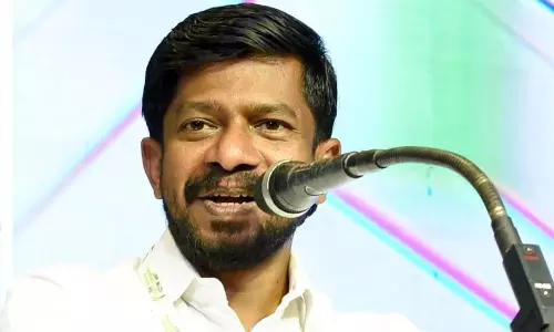 ഭൂമിയുടെ ന്യായവില പരിഷ്കരിക്കും, ഓരോ വില്ലേജിലും ഉദ്യോഗസ്ഥരെ ചുമതലപ്പെടുത്തും -മന്ത്രി ഒ.ജെ. ജനീഷ് ഭൂമിയുടെ ന്യായവില പരിഷ്കരിക്കും, ഓരോ വില്ലേജിലും ഉദ്യോഗസ്ഥരെ ചുമതലപ്പെടുത്തും -മന്ത്രി ഒ.ജെ. ജനീഷ്