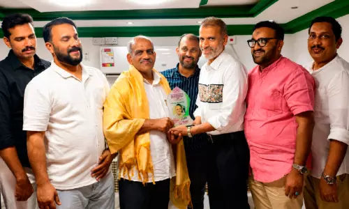 ക്യു.കെ.എം.ആർ.സി സ്ഥാപക സെക്രട്ടറി അബു വായേരിക്ക് യാത്രയയപ്പും ആദരവും