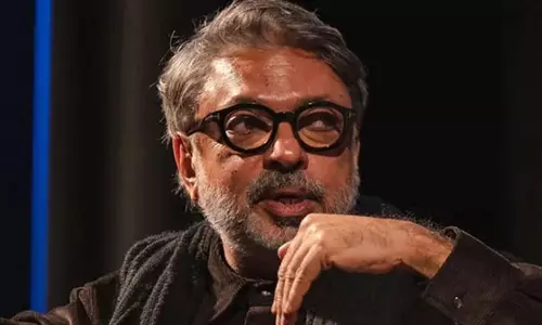 ഷൂട്ടിങ് സെറ്റിൽ തൊഴിലാളി ഷോക്കേറ്റ് മരിച്ചു; ബൻസാലി പ്രൊഡക്ഷൻസ് 50 ലക്ഷം നഷ്ടപരിഹാരം നൽകണമെന്ന്   തൊഴിലാളി സംഘടന