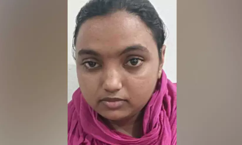ജീവിത പങ്കാളിയും ബിസിനസ് പങ്കാളിയുമാക്കാമെന്ന് വിശ്വസിപ്പിച്ച് തട്ടിപ്പ്: എറണാകുളത്ത് യുവതി പിടിയിൽ ജീവിത പങ്കാളിയും ബിസിനസ് പങ്കാളിയുമാക്കാമെന്ന് വിശ്വസിപ്പിച്ച് തട്ടിപ്പ്: എറണാകുളത്ത് യുവതി പിടിയിൽ