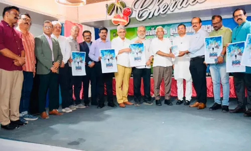 ‘ഒരു പ്രവാസിയുടെ ലോകസഞ്ചാരങ്ങൾ’ പുസ്തകം റിയാദിൽ പ്രകാശനം ചെയ്തു