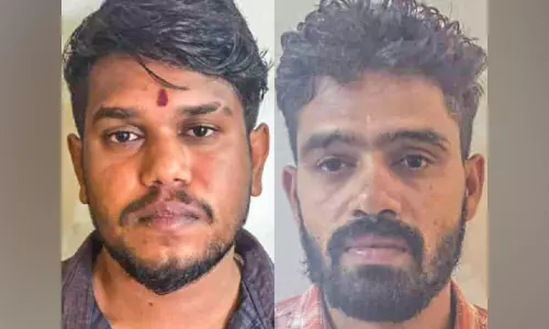 ചിറ്റൂരിൽ വാഹന വ്യാപാരിയെ തട്ടിക്കൊണ്ടുപോയ കേസ്: രണ്ടുപേർ കൂടി പിടിയിൽ ചിറ്റൂരിൽ വാഹന വ്യാപാരിയെ തട്ടിക്കൊണ്ടുപോയ കേസ്: രണ്ടുപേർ കൂടി പിടിയിൽ