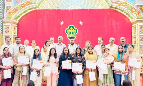 സെന്റ് പീറ്റേഴ്സ് വനിതാ സമാജം ഹെയർ ഡൊണേഷൻ