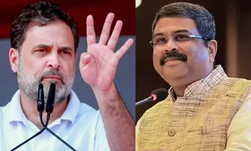 നീറ്റ് വിവാദം: വിദ്യാർഥി ആത്മഹത്യകളെ രാഹുൽ ഗാന്ധി രാഷ്ട്രീയ ആയുധമാക്കുന്നു, അബൂദബിയിൽ കേന്ദ്രം അനുവദിച്ചത് പിതാവിന്റെ അഭ്യർഥന മാനിച്ച് - കേന്ദ്ര വിദ്യാഭ്യാസ മന്ത്രി