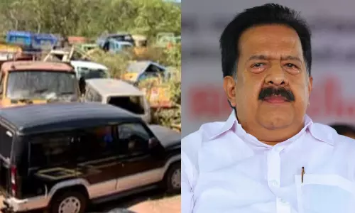 പൊലീസ് സ്റ്റേഷനുകളിൽ കെട്ടിക്കിടക്കുന്ന വാഹനങ്ങൾ ഉടൻ നീക്കം ചെയ്യും -ആഭ്യന്തരമന്ത്രി