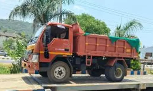 ടിപ്പര്‍ ലോറികള്‍ക്ക് കര്‍ശന നിയന്ത്രണം; നിയമം ലംഘിച്ചാല്‍ കടുത്ത നടപടി