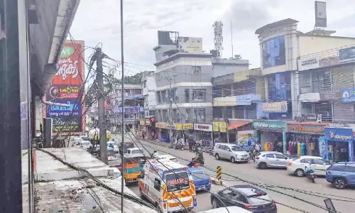 ചാരുംമൂട്ടിൽ ബസ് സ്റ്റാൻഡ്; യാത്രക്കാരുടെ ആവശ്യത്തിന് വർഷങ്ങളുടെ പഴക്കം