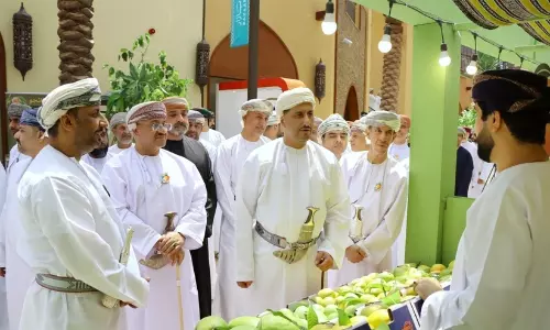 ഒമാനിലെ വടക്കൻ ബാത്തിനയിൽ മാമ്പഴ മഹോത്സവത്തിന്  തുടക്കം