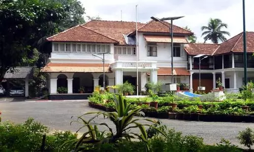 മുഖ്യമന്ത്രി നാളെ ക്ലിഫ് ഹൗസിലേക്ക് മാറും; ഗൃഹപ്രവേശനം രാവിലെ ആറിന്