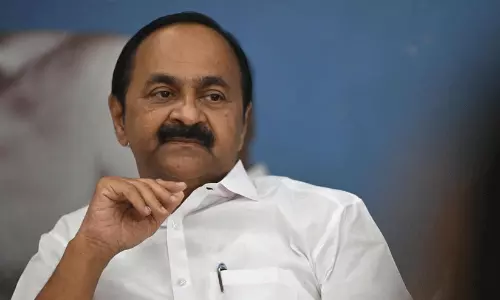 ഖജനാവ് നിറയ്ക്കാൻ ജനത്തിനുമേൽ   നികുതിഭാരം കെട്ടിവെക്കില്ല -മുഖ്യമന്ത്രി