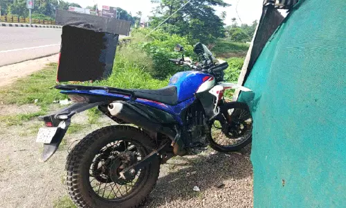 അപകടങ്ങളൊഴിയാതെ അത്താണിയും കോട്ടായിയും അപകടങ്ങളൊഴിയാതെ അത്താണിയും കോട്ടായിയും