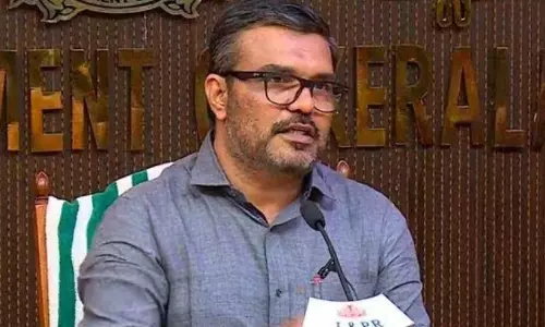 കൈയോ​ടെ പിടിക്ക​പ്പെട്ട മുഖ്യമന്ത്രി കള്ളം പറയുന്നു -എം.ബി. രാജേഷ്