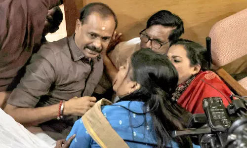 കാപ്പയിലും ഹൈകോടതി വിധിയിലും കുടുങ്ങി തലസ്ഥാന ഭരണം; ബി.ജെ.പിയിൽ പ്രതിസന്ധി