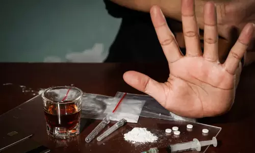 ഇന്ന് ലഹരി വിരുദ്ധ ദിനം; പരിശോധനകൾ തകൃതി, കുറയാതെ ലഹരിക്കേസുകൾ