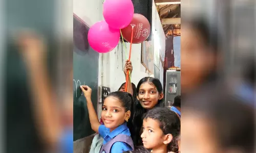സ്കൂ​ൾ ചു​മ​രു​ക​ളി​ൽ എ​ഴു​ത​പ്പെ​ടു​ന്ന​ത് രാ​ജ്യ​ത്തി​ന്റെ ഭാ​വി​യാ​ണ്