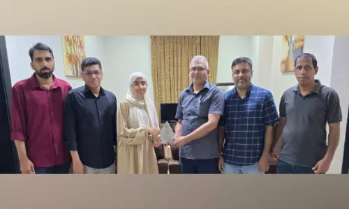 ഉപഹാരം നൽകി ആദരിച്ചു