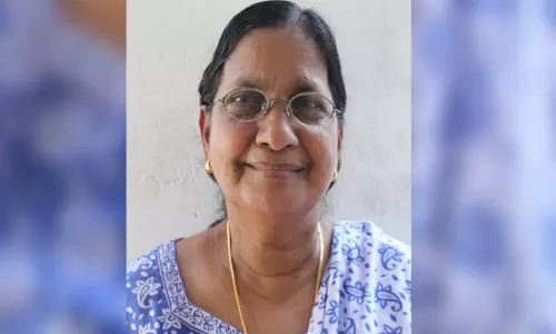 തിരക്കഥാകൃത്ത് ജോൺ പോളിന്റെ ഭാര്യ ഐഷ എലിസബത്ത് നിര്യാതയായി