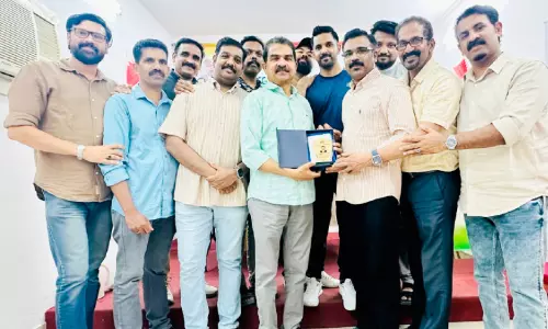ജബ്ബാർ കുട്ടീസിന് കൊയിലാണ്ടിക്കൂട്ടം യാത്രയയപ്പ് നൽകി