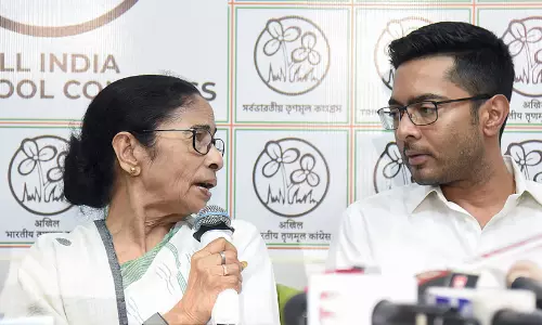 Mamata Banerjee Abhishek Banerjee
