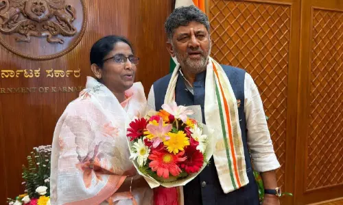 ഷാനിമോൾ ഉസ്മാൻ മുഖ്യമന്ത്രി ഡി.കെ. ശിവകുമാറിനെ സന്ദർശിച്ചു