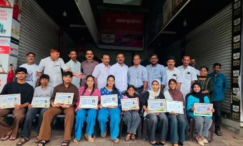 വിദ്യാർഥികളെ ഒ.ഐ.സി.സിയും കോൺഗ്രസ് കമ്മിറ്റിയും ആദരിച്ചു