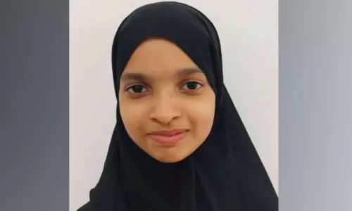 എട്ടേമുക്കാൽ മണിക്കൂർ കൊണ്ട് ഖുർആൻ കാണാതെ ഓതിക്കേൾപ്പിച്ച് റുഫ്ദ മെഹബിൻ