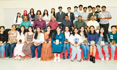 ബഹ്‌റൈൻ കേരളീയ സമാജം വിദ്യാഭ്യാസ അവാർഡ് നൽകി