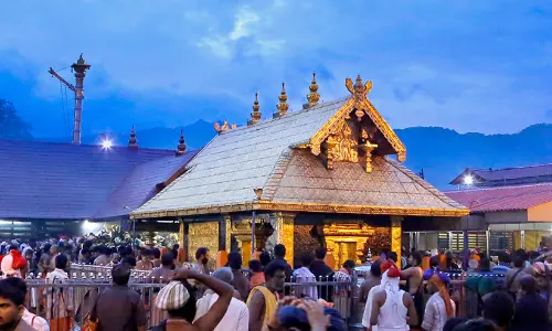 ശബരിമല സ്വർണക്കൊള്ള; രണ്ടാം ബോർഡും പ്രതിക്കൂട്ടിൽ, പിടിവള്ളിയില്ലാതെ സി.പി.എം