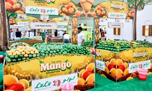 ഒന്നര ലക്ഷത്തിലധികം സന്ദർശകർ; ഹിറ്റായി സൂഖ് വാഖിഫ് ഇന്ത്യൻ മാമ്പഴമേള
