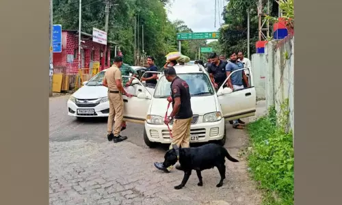ലഹരിക്കാരെ മണത്തറിയാൻ ഇടുക്കി അതിർത്തിയിൽ ‘ലൈക്ക’ ഇറങ്ങി; പരിശോധന ശക്തം