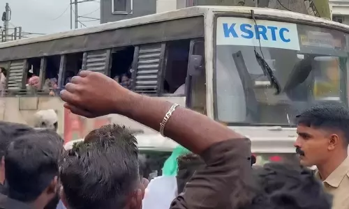 എ.ഡി.എമ്മുമായി ചർച്ച നടത്തി: വയനാട്ടിൽ സ്വകാര്യ ബസുകൾ നാളെ പണിമുടക്കില്ല
