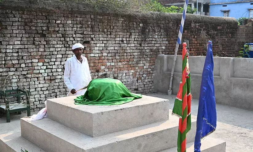 മതസൗഹാർദത്തിന്റെ ‘ജൽമ’ മാതൃക; 150 വർഷമായി മുഹർറം ആചരിച്ച് ഹിന്ദു സമുദായംഗങ്ങൾ മതസൗഹാർദത്തിന്റെ ‘ജൽമ’ മാതൃക; 150 വർഷമായി മുഹർറം ആചരിച്ച് ഹിന്ദു സമുദായംഗങ്ങൾ