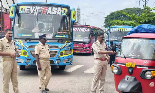 വിരമിക്കൽ ദിവസവും ഡ്യൂട്ടിയിൽ കർമനിരതനായി എസ്.ഐ പ്രദീപ് കുമാർ