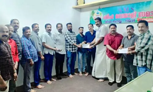 പ്രവാസികൾക്ക് കൈത്താങ്ങായി ഷിഫ മലയാളി സമാജം; ചികിത്സാ-വിവാഹ ധനസഹായങ്ങൾ വിതരണം ചെയ്തു