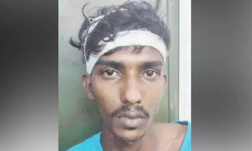 ട്രെയിനും സ്റ്റേഷനുകളും കേന്ദ്രീകരിച്ചു മോഷണം: യുവാവ് പിടിയിൽ ട്രെയിനും സ്റ്റേഷനുകളും കേന്ദ്രീകരിച്ചു മോഷണം: യുവാവ് പിടിയിൽ