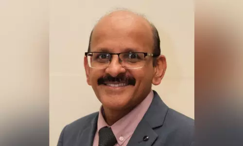 സൗദിയിൽ നിര്യാതനായ കിങ് ഫഹദ് യൂനിവേഴ്സിറ്റി അധ്യാപകൻ പ്രഫ. അൻരൂപ് ബാലചന്ദ്രെൻറ മൃതദേഹം നാട്ടിലെത്തിച്ചു സൗദിയിൽ നിര്യാതനായ കിങ് ഫഹദ് യൂനിവേഴ്സിറ്റി അധ്യാപകൻ പ്രഫ. അൻരൂപ് ബാലചന്ദ്രെൻറ മൃതദേഹം നാട്ടിലെത്തിച്ചു