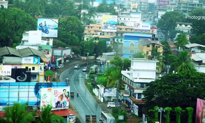 ഓരാടംപാലം ബൈപാസ് കൃഷി വകുപ്പിന്റെ തടസ്സം നീക്കാൻ ശ്രമം ഓരാടംപാലം ബൈപാസ് കൃഷി വകുപ്പിന്റെ തടസ്സം നീക്കാൻ ശ്രമം