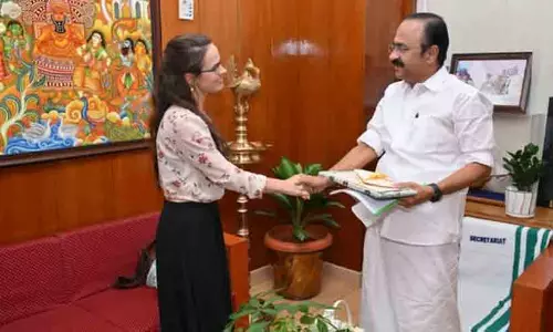 കോവളത്ത് കൊല്ലപ്പെട്ട വിദേശ വനിത ലിഗ സ്ക്രോമന്റെ സഹോദരി മുഖ്യമന്ത്രിയുമായി കൂടിക്കാഴ്ച നടത്തി കോവളത്ത് കൊല്ലപ്പെട്ട വിദേശ വനിത ലിഗ സ്ക്രോമന്റെ സഹോദരി മുഖ്യമന്ത്രിയുമായി കൂടിക്കാഴ്ച നടത്തി