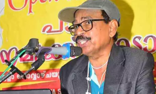 പ്രായം 75; 16 ഭാഷകളിൽ മൂന്നര മണിക്കൂർ നീണ്ട ഗാന അവതരണവുമായി അഷറഫ് കൊച്ചി