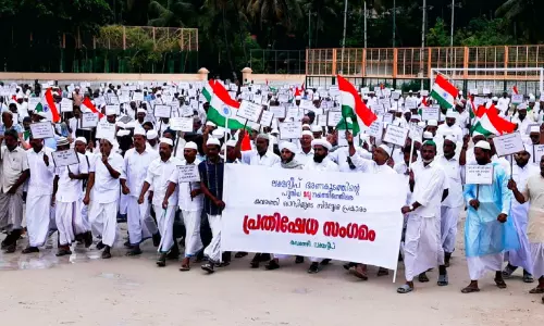 മദ്യം ഒഴുക്കുന്ന കേന്ദ്രനിലപാടിനെതിരെ ലക്ഷദ്വീപ് നിവാസികൾ; പ്രതിഷേധം ശക്തം