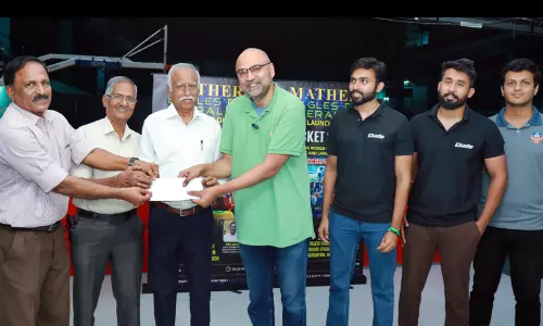 ഫിഫ ലോകകപ്പ് ആവേശം വാനോളം; കേരളത്തിലെ ഔദ്യോഗിക ഫാൻ പാർക്ക് ടിക്കറ്റ് വിൽപ്പനക്ക് തുടക്കമായി ഫിഫ ലോകകപ്പ് ആവേശം വാനോളം; കേരളത്തിലെ ഔദ്യോഗിക ഫാൻ പാർക്ക് ടിക്കറ്റ് വിൽപ്പനക്ക് തുടക്കമായി