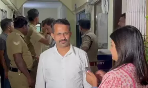 ഉദ്യോഗസ്ഥൻ എത്തിയില്ല, മൊഴി നല്കാനായില്ല: പൊലീസിന്റേത് നിരുത്തരവാദപരമായ സമീപനമെന്ന് അന്സിബ ഹസൻ ഉദ്യോഗസ്ഥൻ എത്തിയില്ല, മൊഴി നല്കാനായില്ല: പൊലീസിന്റേത് നിരുത്തരവാദപരമായ സമീപനമെന്ന് അന്സിബ ഹസൻ