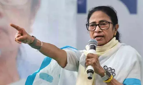 തൃണമൂൽ കോൺഗ്രസിലെ പിളർപ്പ്; ചന്ദ്രിമ ഭട്ടാചാര്യയുടെ രാജിക്ക് പിന്നാലെ വിമതരെ രാജ്യദ്രോഹികൾ എന്ന് മമത