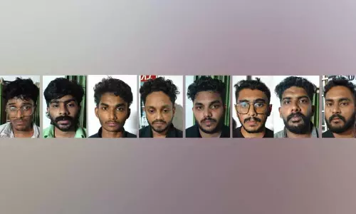 പന്തീരങ്കാവ് വിൽപനക്കായി എത്തിച്ച ലഹരിമരുന്നുമായി എട്ട് യുവാക്കള്‍ പിടിയിൽ