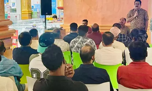 ഇന്നലെ ഞാൻ ദർവീഷെക്കണ്ടു പുസ്തക ചർച്ച സോഹാറിൽ സംഘടിപ്പിച്ചു ഇന്നലെ ഞാൻ ദർവീഷെക്കണ്ടു പുസ്തക ചർച്ച സോഹാറിൽ സംഘടിപ്പിച്ചു