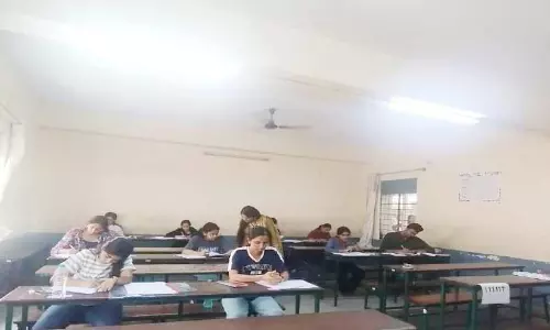നീലക്കുറിഞ്ഞി പരീക്ഷ പൂര്ത്തിയായി നീലക്കുറിഞ്ഞി പരീക്ഷ പൂര്ത്തിയായി