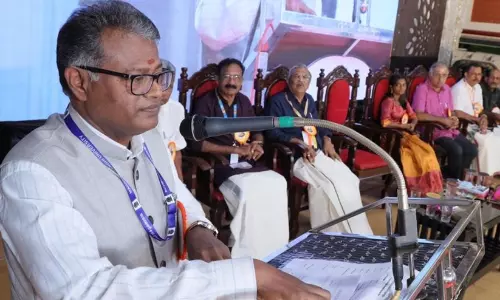 ബാലഗോകുലം വേദിയിൽ എം.ജി വൈസ്​ ​ചാൻസലർ; എത്തിയത് ഔദ്യോഗിക വാഹനത്തിൽ