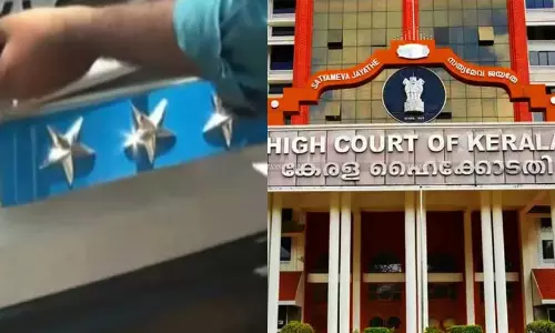 സ്വകാര്യ കാറിൽ ഔദ്യോഗിക ചിഹ്നം: മുൻ ഡി.ജി.പി ടോമിൻ തച്ചങ്കരിക്ക് ഹൈകോടതി നോട്ടീസ്