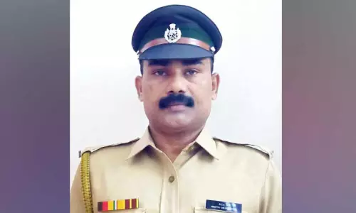 ലഹരിക്കെതിരായ പോരാട്ടം; നൂറിലധികം ബോധവത്കരണ ക്ലാസുകൾ പൂർത്തിയാക്കി എക്സൈസ് ഉദ്യോഗസ്ഥൻ